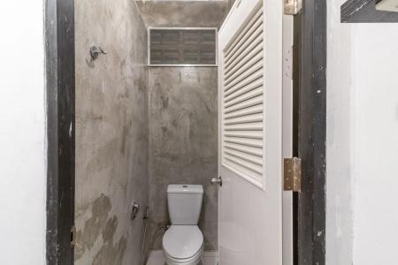Beige Poshtels + Netflix - 27