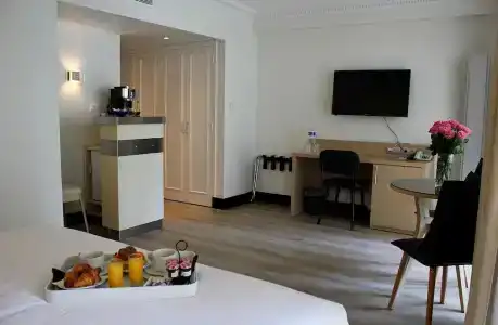 Hôtel Victoria - 92