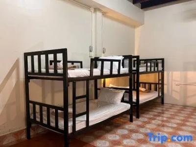 Phuket Old Town Hostel - 30