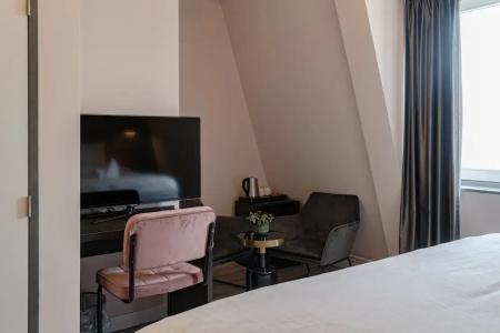 de Duif Lisse - Schiphol - 30
