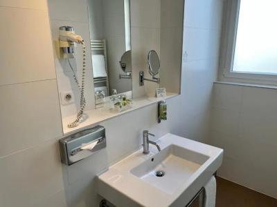 Holiday Inn Paris-Auteuil, An Ihg - 7