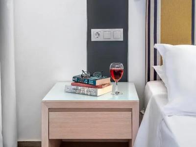 Mercure Rhodes Alexia - 76