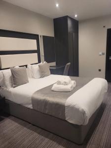 Hatton Garden - 36