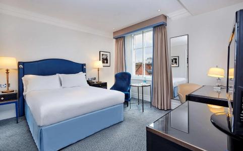 The Waldorf Hilton - 50