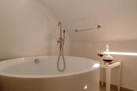 Muses Cycladic Suites - 162