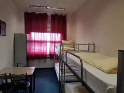 Low Budget Hostel - 3