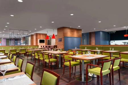 Hilton Garden Inn Sevilla - 28