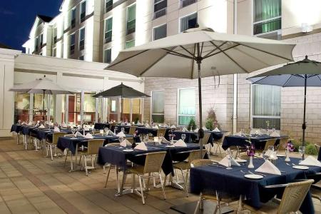 Hilton Garden Inn Montreal Airport - 32