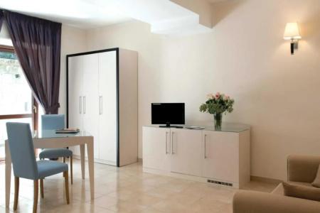 Suites & Residence - 40
