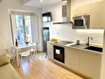 Regis Condo - 37