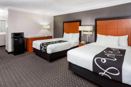 La Quinta Inn by Wyndham I-35 - 37