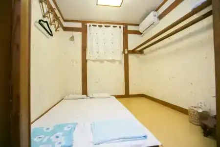 Bukchonmaru Hanok - 2