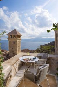 Moni Emvasis Luxury Suites - 40
