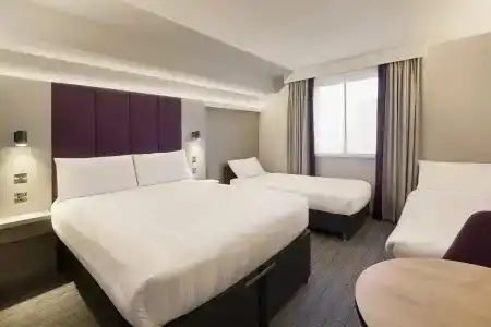Premier Inn Hanger Lane - 35