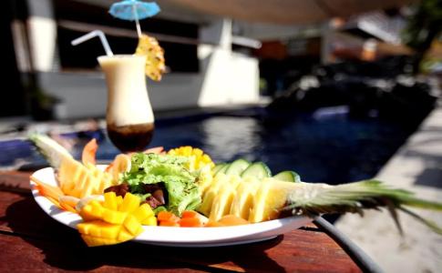 Smugglers Cove Beach Resort & - 6