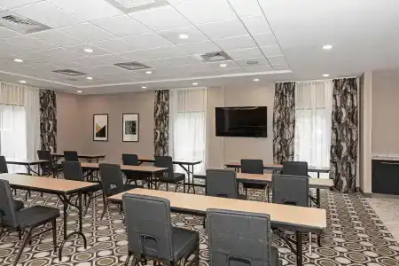 Hampton Inn & Suites Charlotte Steele Creek Road, Nc - 18