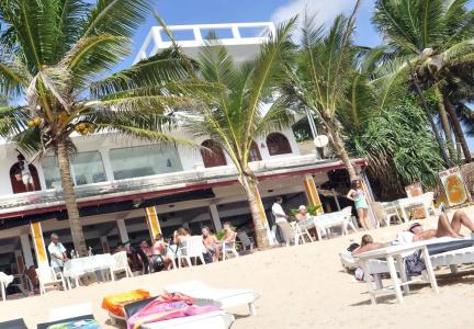 Royal Beach & Restaurant - 1