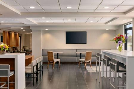 Wingate by Wyndham - 5