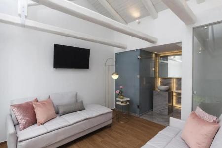 Mirabile Luxury Suites - 78