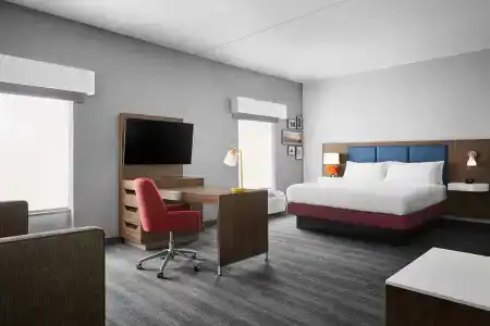 Hampton Inn & Suites Charlotte Steele Creek Road, Nc - 4