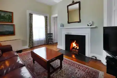 200 South Street Inn - 46