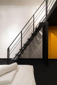 Globe Runner Hostel - 54