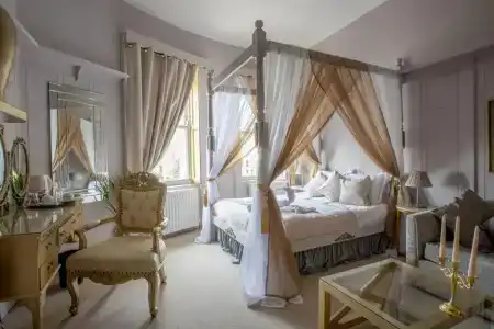 Brunswick Square & Spa - 56