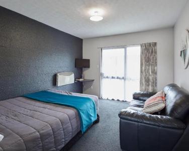 Aotea - 25
