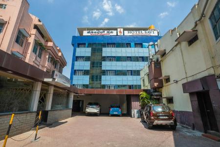 Capital O 13184 Savi International - 0