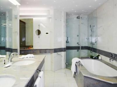 Villa Orselina - Small Luxury - 4