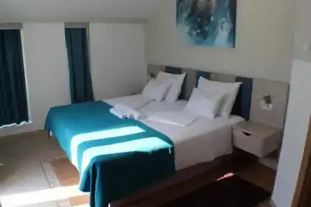 Montebay Perla - 42