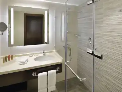 Mövenpick Amman - 8
