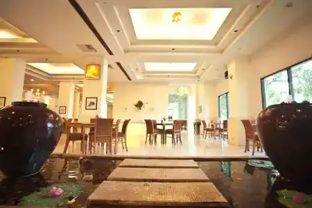 Ploy Palace - 13