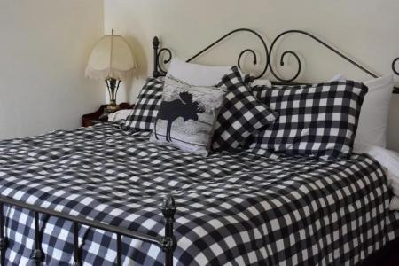 Apple Orchard Inn & Cottages - 25
