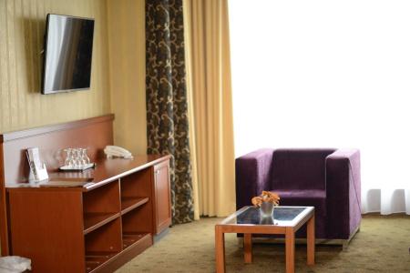 Golden Lake Resort - 2