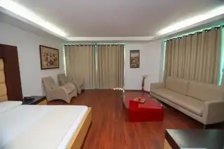 Vlora International - 48