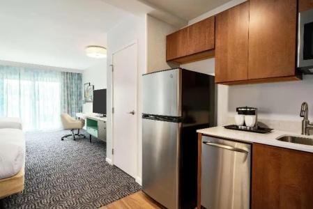 DoubleTree by Hilton Ocean City Oceanfront - 74