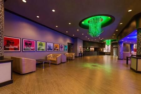 Wyndham Garden Dallas North - 17