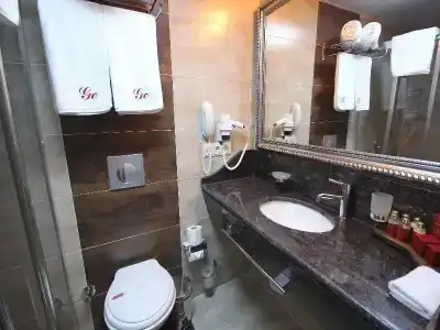 Grand Corner Boutique - 55