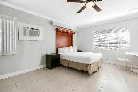 Hollywood Beachs - 10