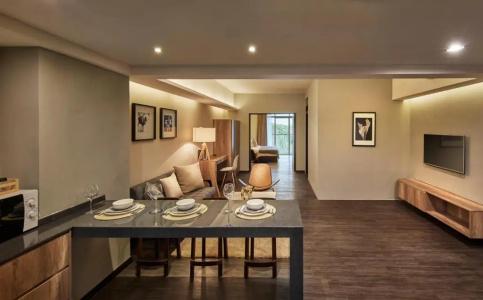 Tropics Eight Suites - 34