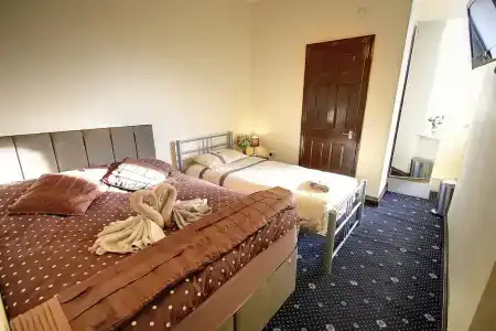 Beaconsfield - 27