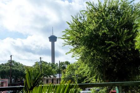 O'Brien Riverwalk Boutique - 45
