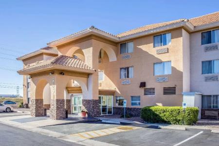 Comfort Inn & Suites near Kino Sports Complex - 46