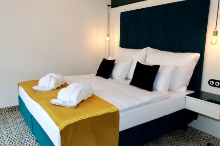 Art Deco Wolker By Astoria & Medical Spa - 79