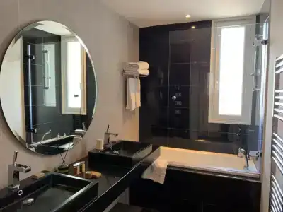 Hôtel Le Canberra - 106
