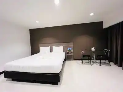 14 Place - 40