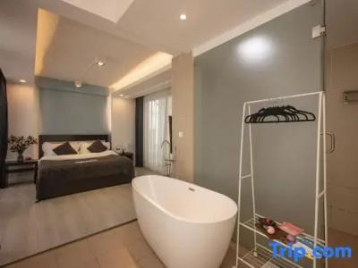 Pure Comfort Inn - 109