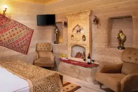 Sarnich Cave Suites - 24