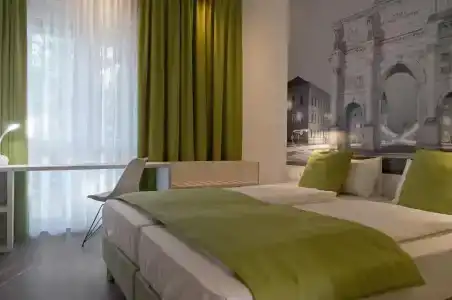 Super 8 by Wyndham Munich City North - 17
